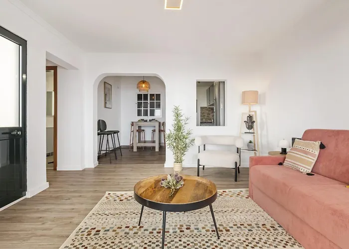 Skyline Heights By Homie Dom wakacyjny